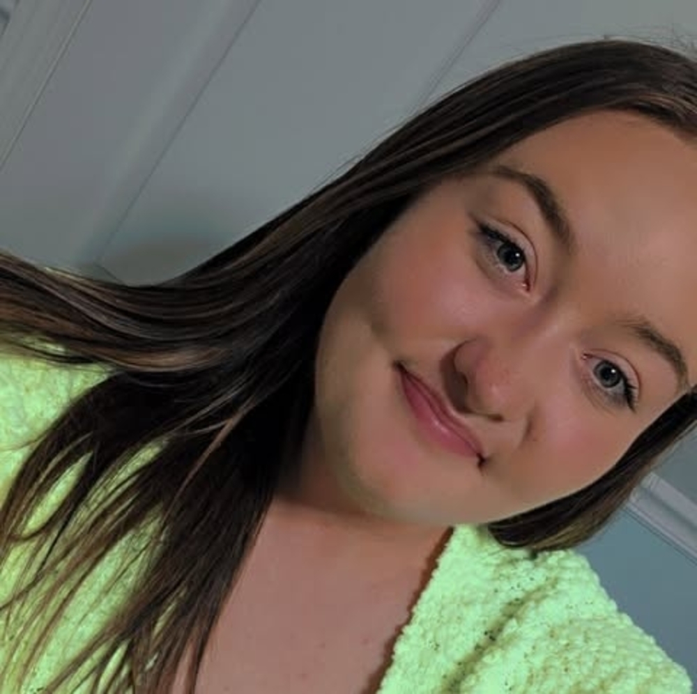 Meet your Posher, Alexis